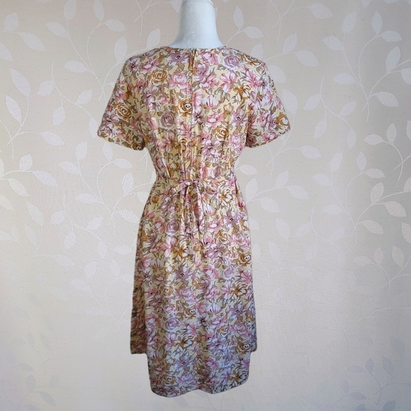 Vintage 90s Romantic Floral Pleat Front Knee Length Dress Bentley Yellow Pink 6 - Picture 10 of 16